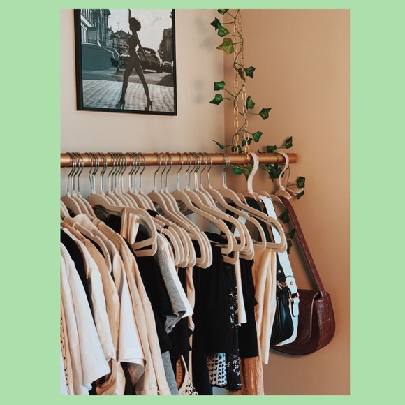 $25 MYSTERY RESELLER BOX - Picture 8 of 8